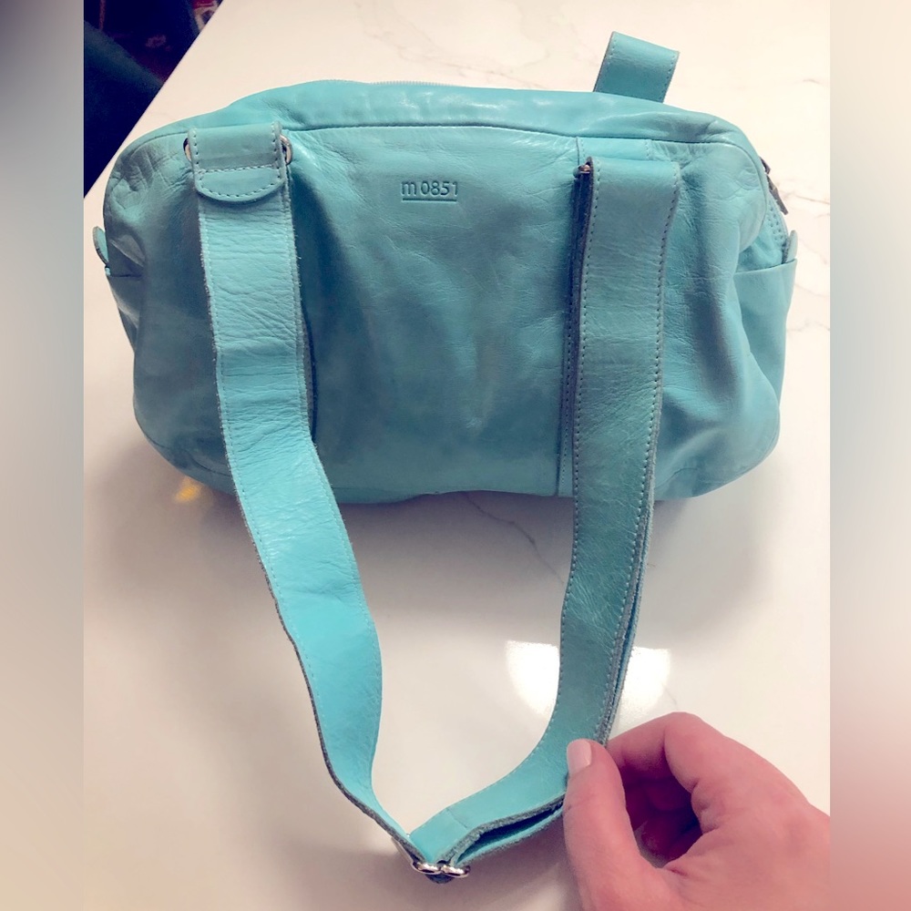 M0851 vintage shoulder bag in turquoise leather